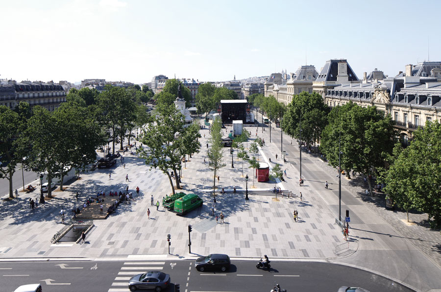 Place de la République, Paris 2013 (Sources : Wikipédia)