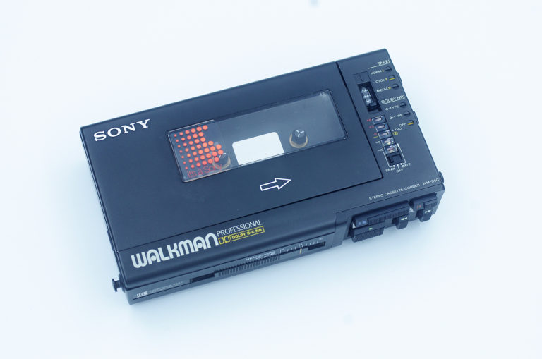 SONY WALKMAN WM-2011 EUR 60,00 - FR