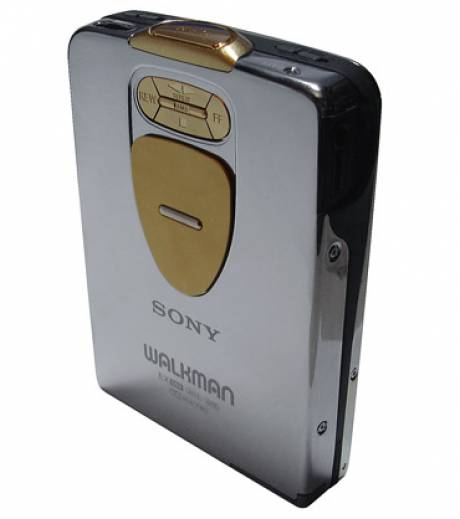 Sony : du premier baladeur K7 au NW-A45, Walkman fête ses 40 ans !