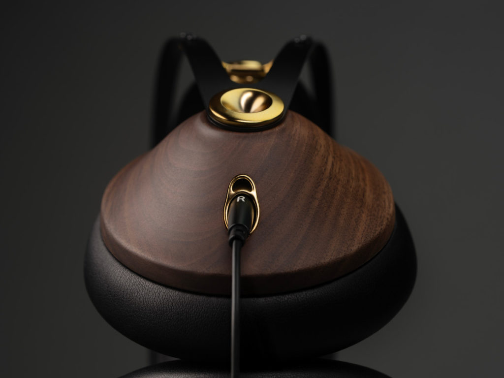 Le casque audio Meze 99 Classics 2nd Gen est proposé au prix de 349€.