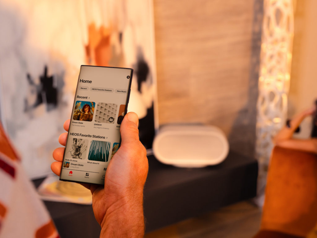 Les enceintes Denon Home reposent sur la plateforme HEOS.