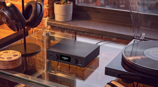 Audiolab PPA7 : préampli phono avec ampli casque et Bluetooth