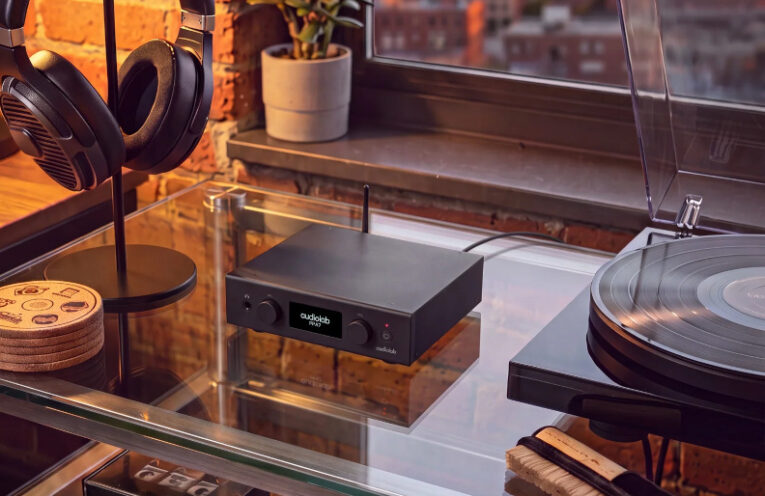Audiolab PPA7 : préampli phono avec ampli casque et Bluetooth
