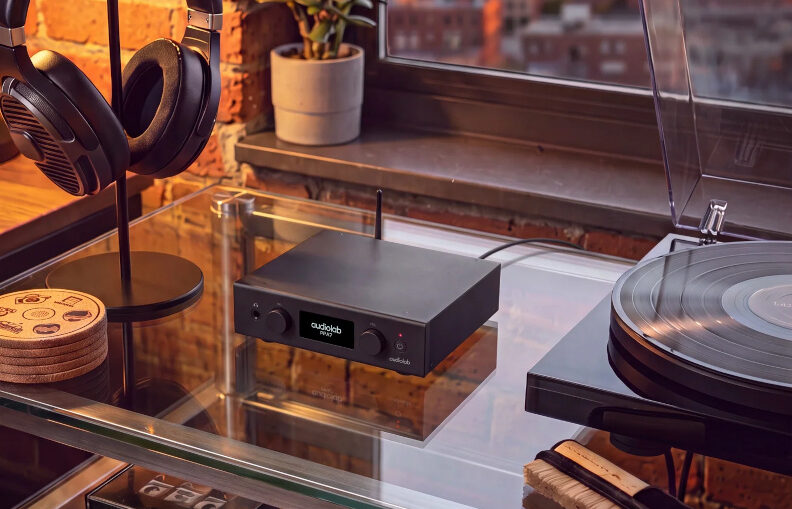 Audiolab PPA7 : préampli phono avec ampli casque et Bluetooth