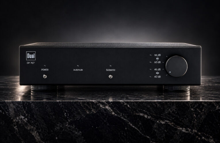 Dual CP 707 : premier préampli phono autonome de la marque