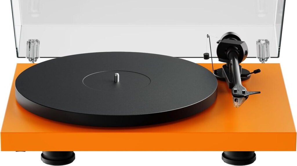 Pro-Ject : Debut EVO 2 et Speaker Box 5 S2 en Signal Orange