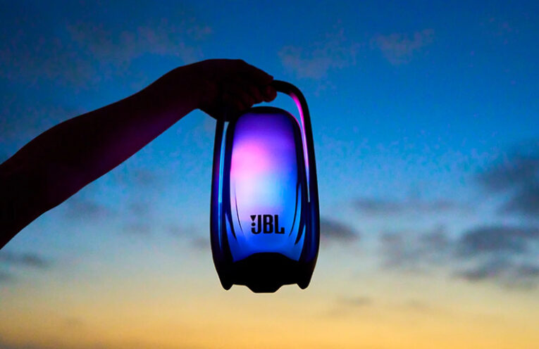 JBL Pulse 6 : enceinte Bluetooth lumineuse 360°, Auracast et IP68