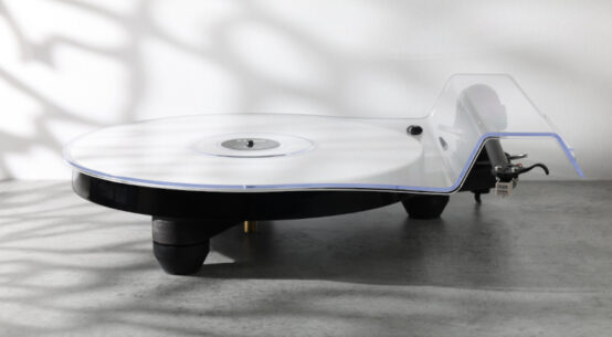 Rega Replay : une platine vinyle d'entrée de gamme à 349 €